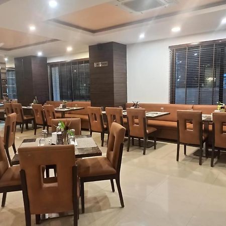 Rns One Hotel Subrahmanya Exterior foto