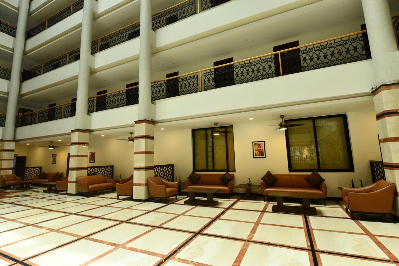 Rns One Hotel Subrahmanya Exterior foto