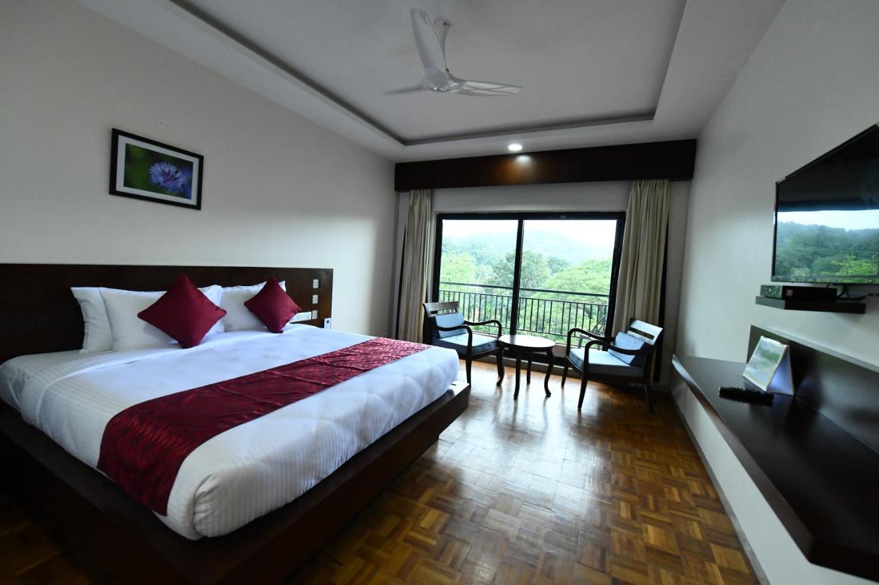 Rns One Hotel Subrahmanya Exterior foto