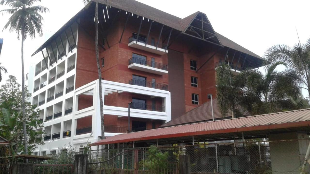Rns One Hotel Subrahmanya Exterior foto